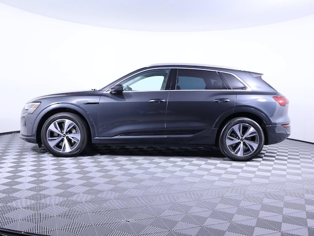audi q8 e-tron 2024 WA16AAGE7RB010406 image audi q8 e-tron 2024 WA16AAGE7RB010406 image